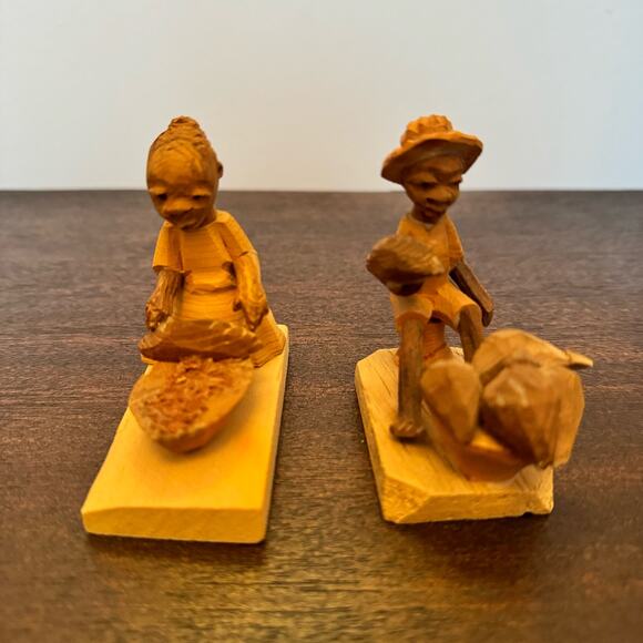 Vintage 1982 Two African Wood Carvings Man Woman Hand Carved 3” Figures Folk Art - Picture 2 of 13